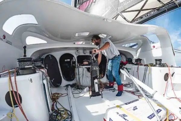 Sécurité des marins sur le Vendée Globe les radeaux Plastimo à bord