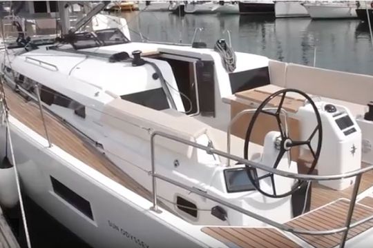 Sun Odyssey 440