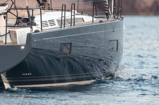 La coque du First Yacht 53