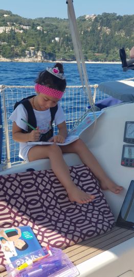 Cahier de vacances en navigation, l'école en bateau pour Louna