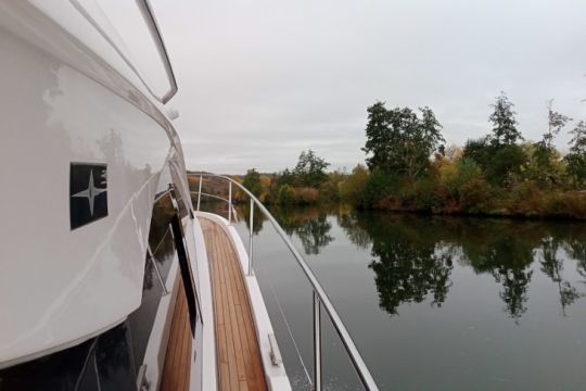 Un cadre fluvial atypique pour des essais de vedette