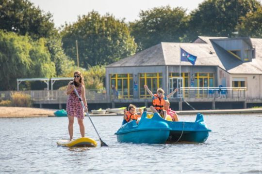 Paddle, Pédalo ou voilier, les activités ne manquent pas sur l'étang de Boulet