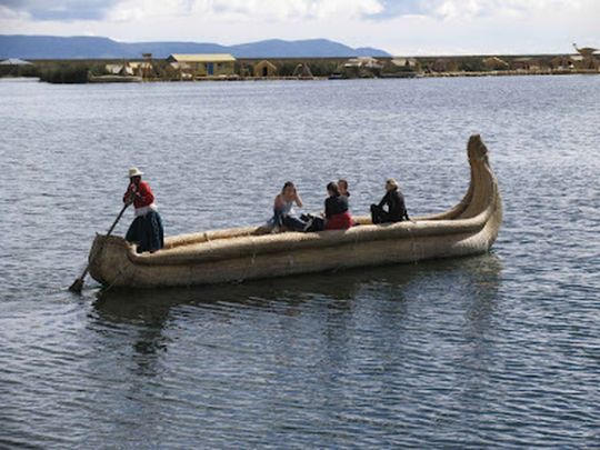 Godille sur le lac Titicaca © No Fédération de godilles