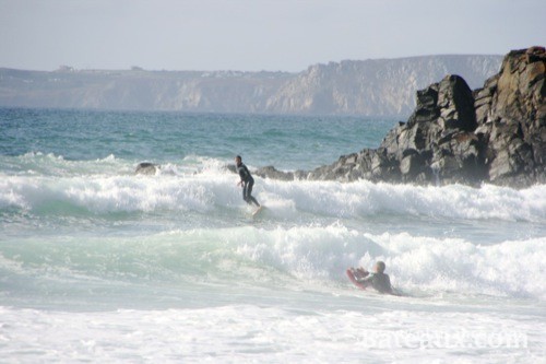 Les pratiquants du surf, body-board et autres sports de glisse tiennent à leur vagues