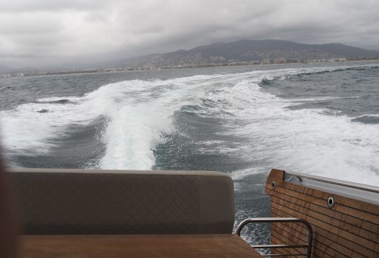 Des conditions d'essai "toniques" en baie de Cannes