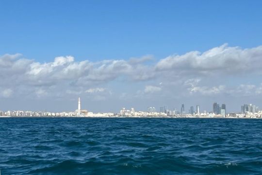 "Arrivée à Tel-Aviv après 130 milles arrosés, le bateau est propre"