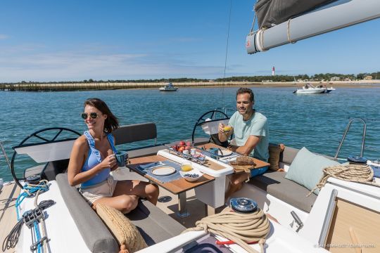 Barres à roue sur l'arrière et carré à l'avant pour se détendre