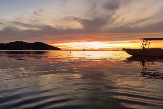 Au Nanuya Boat House au coucher du soleil ©Julie Leveugle