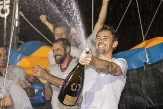 Victoire de Thomas Ruyant sur LinkedOut en IMOCA © Alexis Courcoux / #RDR2022