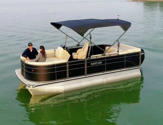 Pontoon Boat Smartliner, entrée de gamme