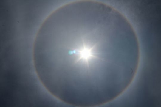 Un halo autour du soleil