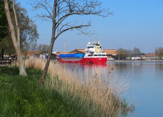 Le port de commerce reste très actif