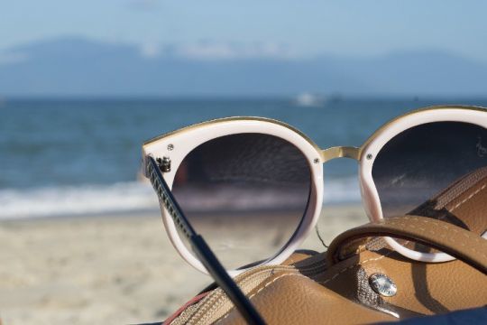 Des lunettes de soleil adaptées à la vue