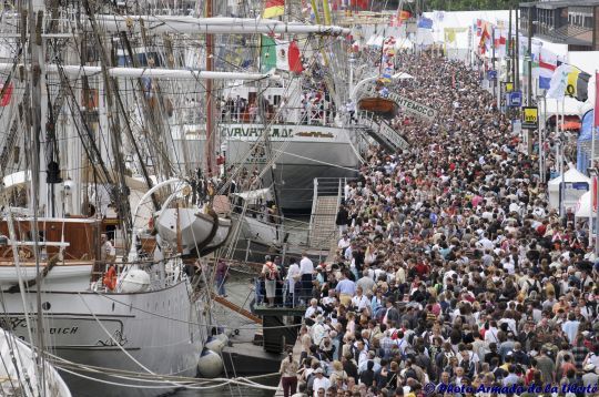 Des centaines de milliers de visiteurs © Armada Rouen