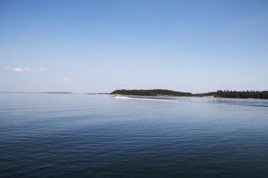 On pourrait s'y méprendre... La Baltique telle un lac. Mais ne vous y fiez pas ! Les vagues y sont bien présentes, courtes et hachées.