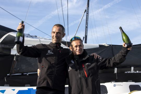 Victoire d'Armel Le Cléac'h et Sébastien Josse sur Banque Populaire XI © Alexis Courcoux