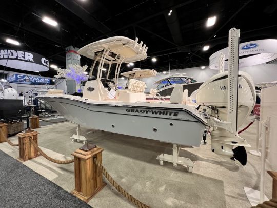 Fishing or family ride for the new Grady White 231 CE