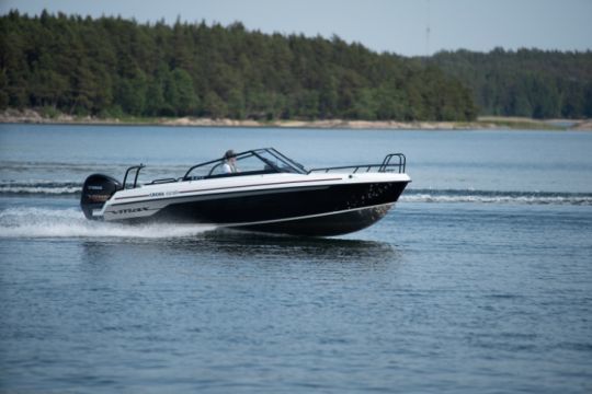 The Cross 62 BR can reach 50 mph