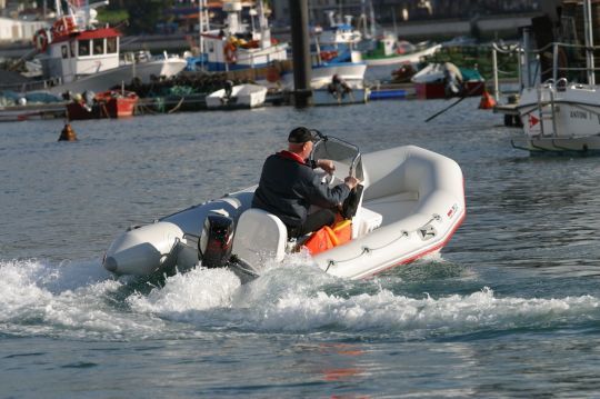 A simple inflatable dinghy is all you need to reach the shore