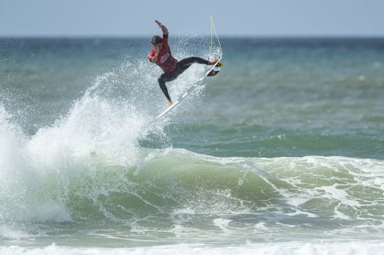 Le surfeur Français Tiago Carrique © Damien Poullenot/World Surf League