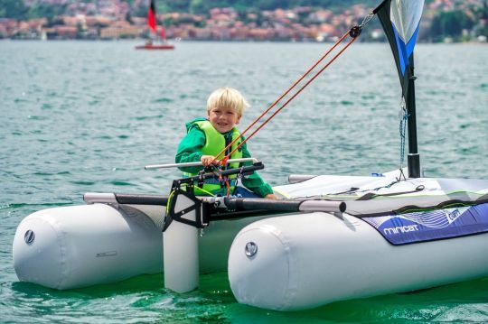 The Minicat Guppy is perfect for all ages