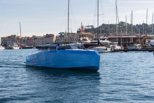 Alium features a host of smart solutions