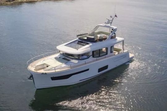 Nimbus 495 Flybridge