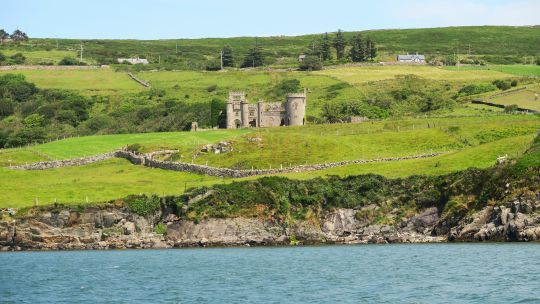 Mouillage au pied du chateau près de Clifden