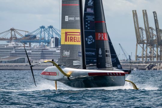 ©Ian Roman-America's Cup