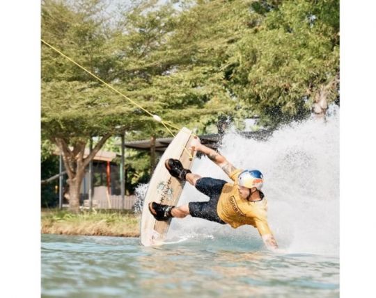 Jules Charraud à Thai Wake Park, Thanyaburi, Thaïlande © Jules Charraud