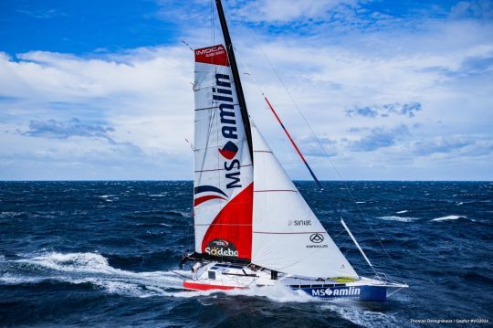 L'IMOCA MS Amlin © Thomas Deregnieaux / Qaptur