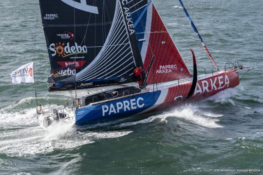 L'IMOCA Paprec Arkea de Yoann Richomme © Eloi Stichelbaut / Polaryse