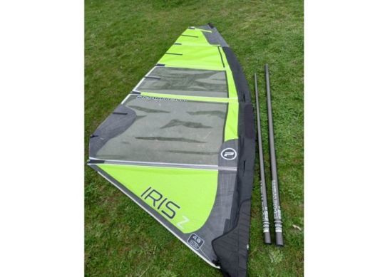 Voile de Phantom IRIS Z, 5 lattes, 2 cambers, destinée au freeride-foil