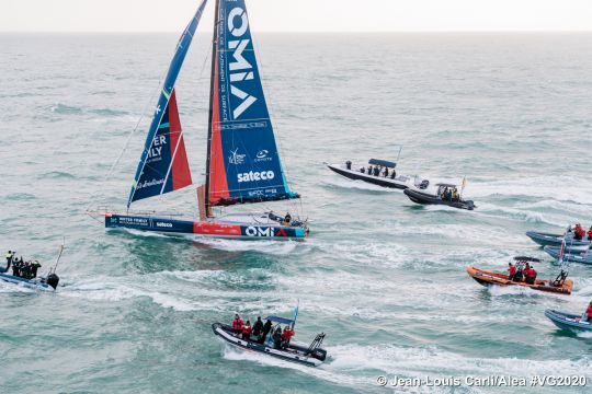 L'IMOCA Omia Water Family à l'arrivée du Vendée Globe 2020  © Jean-Louis Carli/Alea