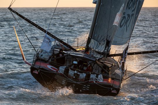 Charal, un des Imoca du Vendée accastillé d'équipements de chez Karver