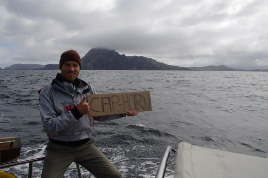 Premier Cap Horn, sur Esprit d'Équipe, ancien bateau de course vainqueur de la Whitbread, reconverti en voilier de croisières en Antarctique