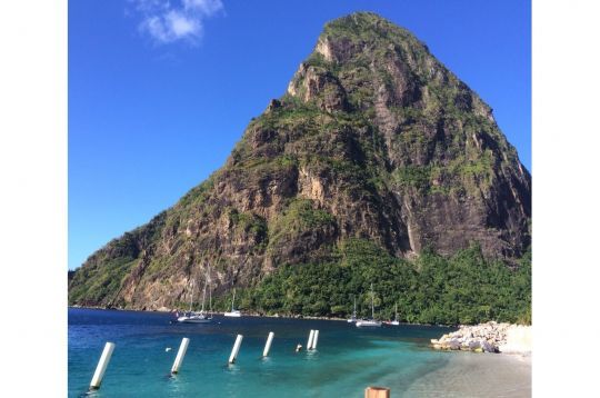 Anse des Pitons © The Navigation Family