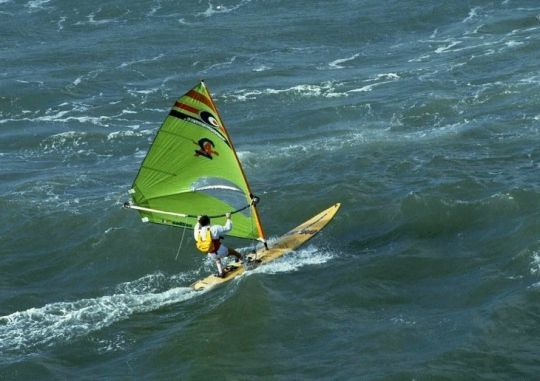 Traversée de l'Atlantique en planche à voile par Christian Marty, 1982 © Philippe Lallet