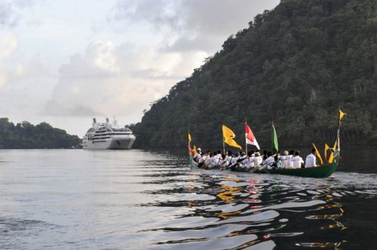 Arrivée à Banda Neira en Indonésie © Margot Sib