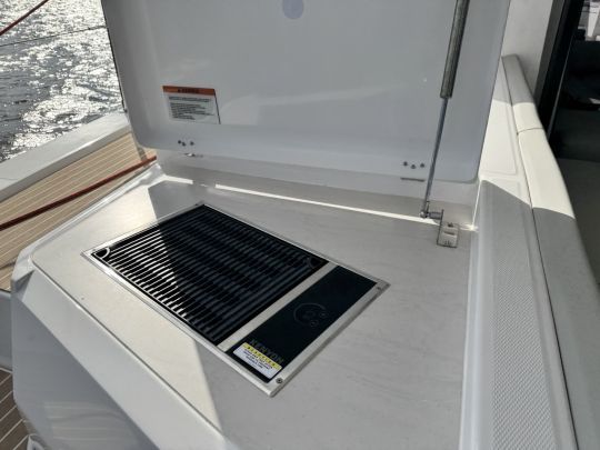 Leopard 46 is pretty well equipped