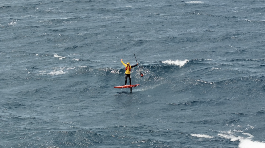 &copy;Christallen Schmidtt