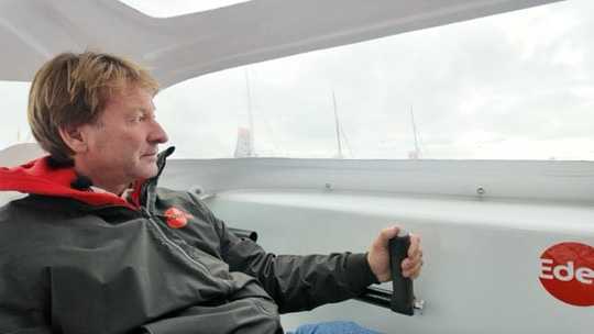 Emmanuel Le Roch &agrave; la barre &copy;Nicolas Granovsky