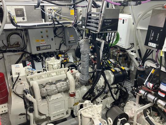 La cale d'Amelia avec sa motorisation hybrid parall&egrave;le