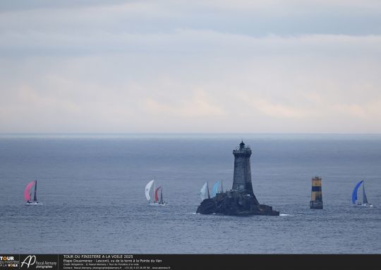 &cent;Pascal Alemany - Tour du Finist&egrave;re &agrave; la Voile