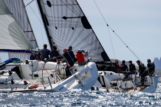 &copy;Pierrick Jeannoutot