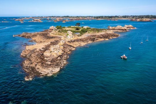 L'archipel de Br&eacute;hat &copy;Ma&eacute;va Bardy