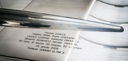 L'&eacute;quipage est entr&eacute; dans la l&eacute;gende du Jules Verne &copy;Vincent Curutchet / Sodebo Voile