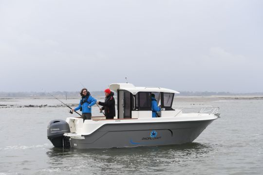 &copy;YamahaMarine