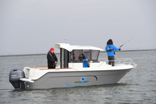 100 milles, une belle autonomie pour de grandes journ&eacute;es de p&ecirc;che &copy;Yamaha Marine