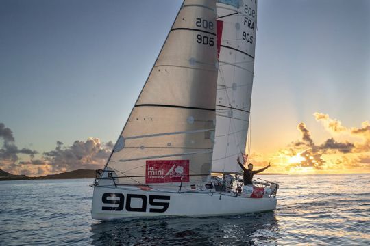 Nico &agrave; l'arriv&eacute;e de la Mini Transat &copy;classemini